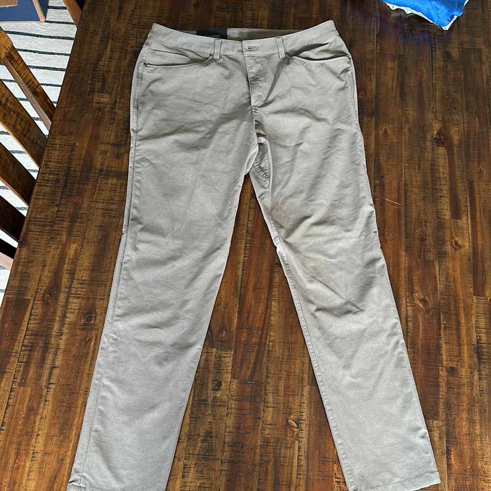 NWOT Lululemon ABC Slim Pant 36” x 34”